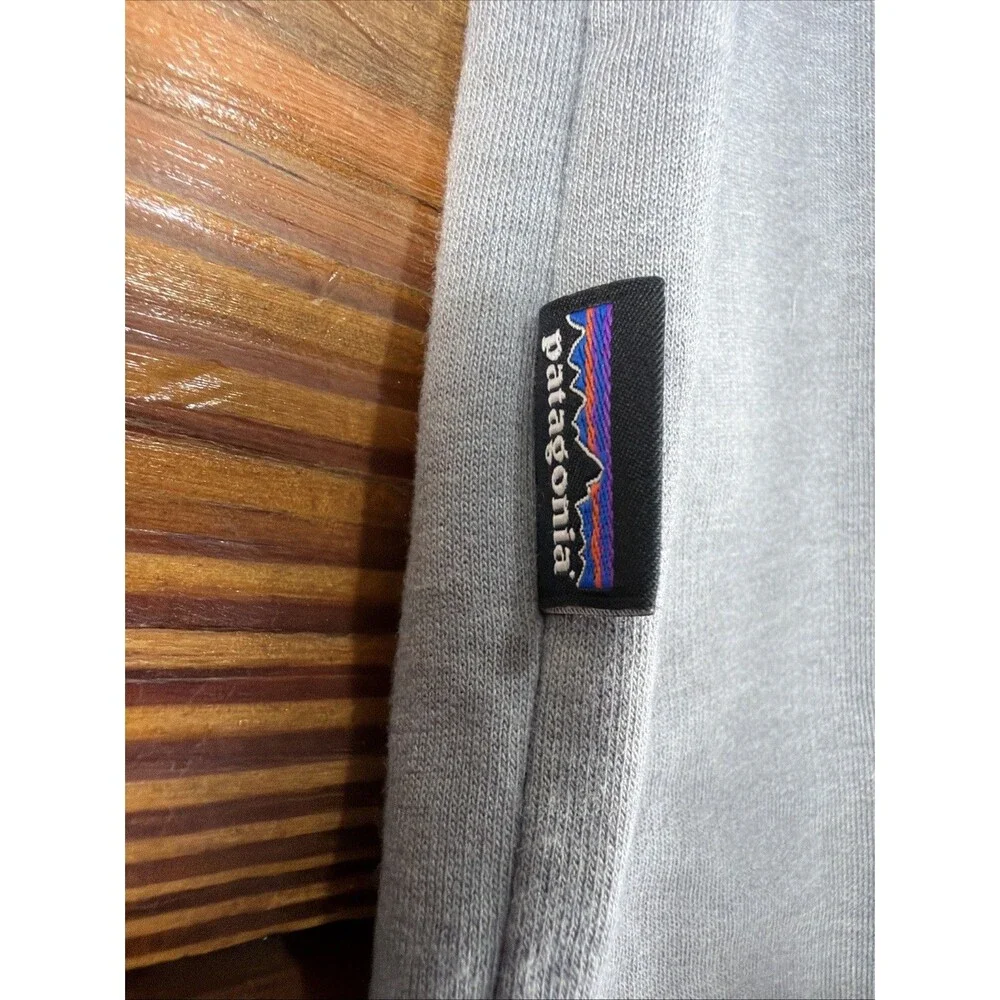 Patagonia Fleece T Shirt Mens Medium Organic Cotton Gray Heavyweight Long Sleeve